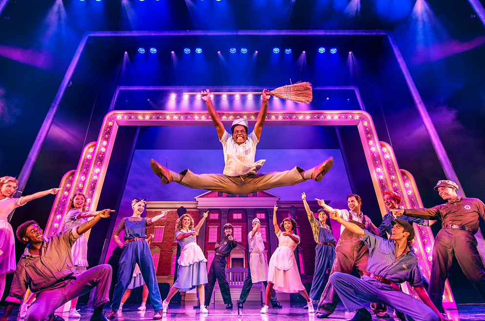 f774a4213f4aa3edc022c447a373fa26-13402-London-BacktotheFuture-02-1