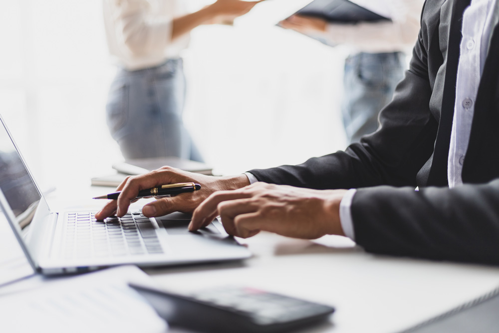 The openness and approachability of my colleagues creates an environment where I feel encouraged to freely express my opinions and ideas without hesitation.